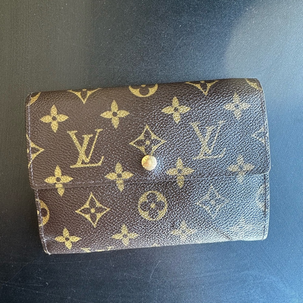 Louis Vuitton Alexandra Wallet